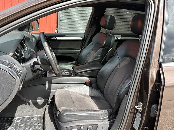 Audi Q7 12 of 19