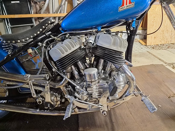 Harley-Davidson 4 of 7