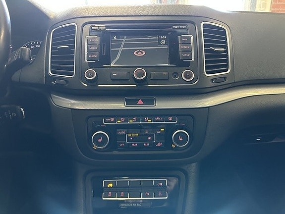 Volkswagen Sharan 12 of 22