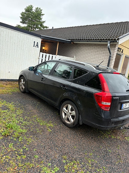 Kia Ceed 3 of 7