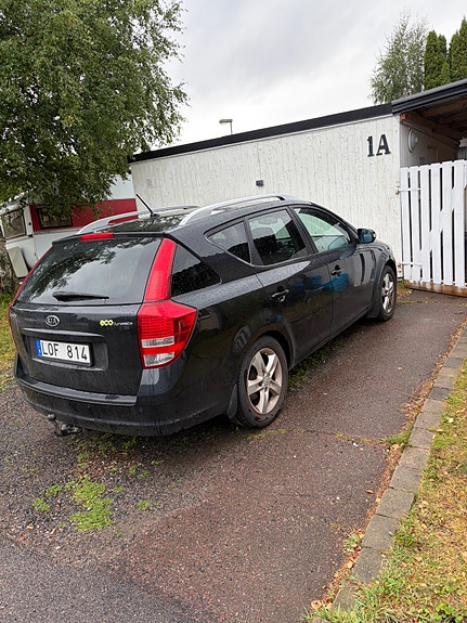 Kia Ceed 4 of 7