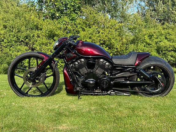 Harley-Davidson Night Rod Special 3 of 5