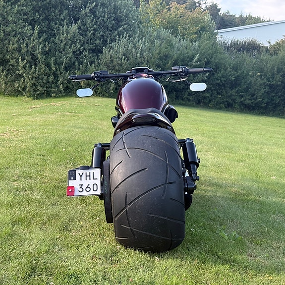 Harley-Davidson Night Rod Special 2 of 5
