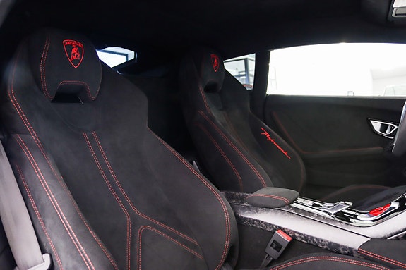 Lamborghini Huracan 15 of 23