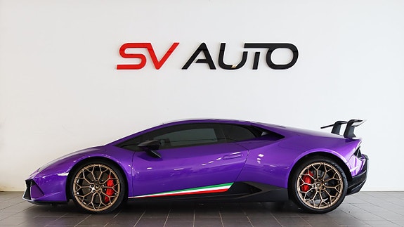 Lamborghini Huracan 3 of 23