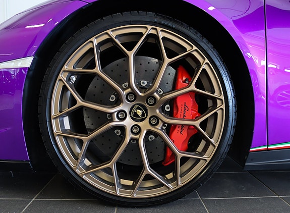 Lamborghini Huracan 23 of 23
