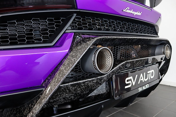 Lamborghini Huracan 21 of 23