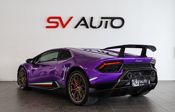 Lamborghini Huracan 4 of 23