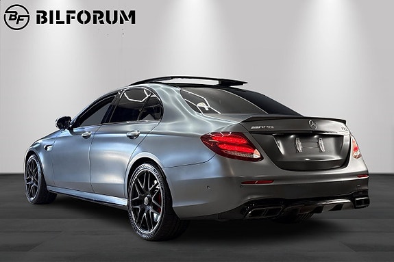 Mercedes-Benz E63 4 of 21
