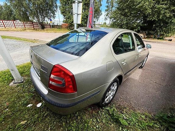 Skoda Octavia 4 of 9