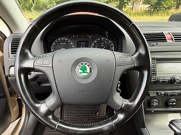 Skoda Octavia 8 of 9