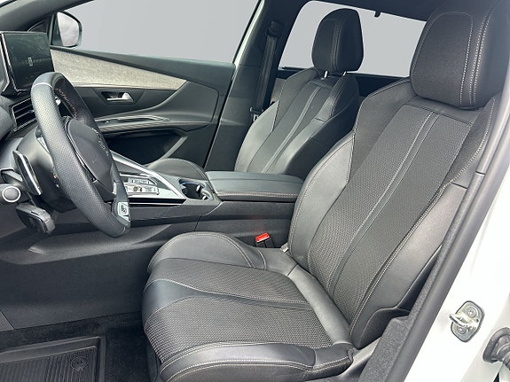 Peugeot 5008 8 of 15