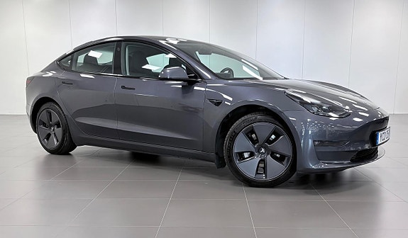 Tesla Model 3 3 of 15