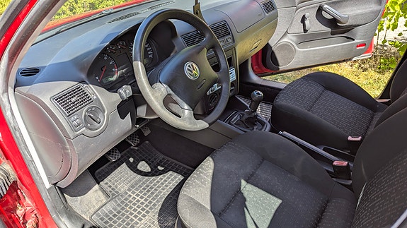 Volkswagen Golf IV 9 of 13