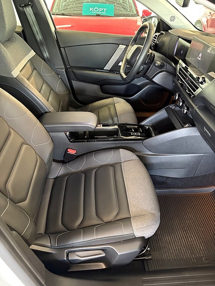 Citroen C4 10 of 12
