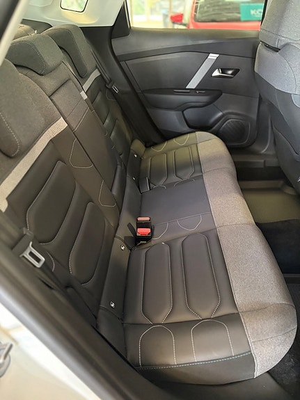 Citroen C4 8 of 12
