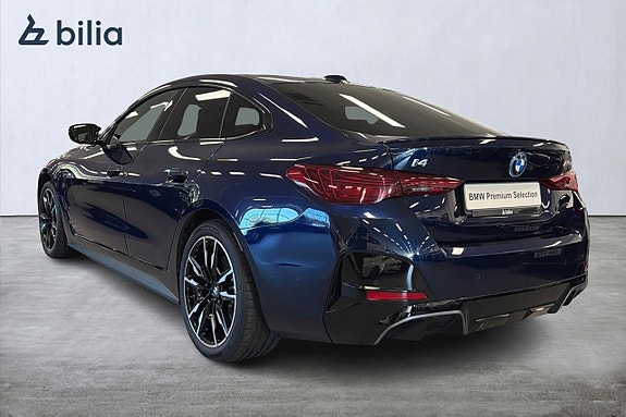 BMW i4 2 of 18