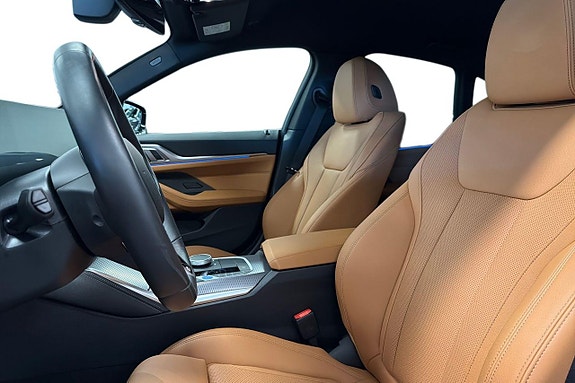 BMW i4 12 of 18
