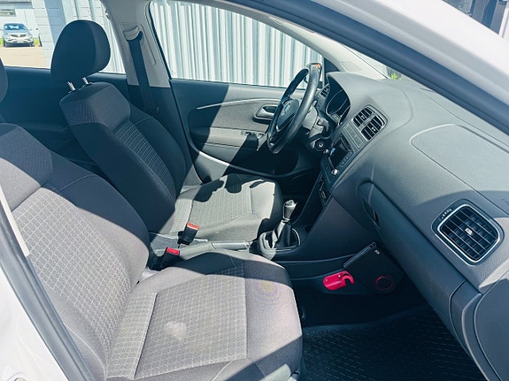 Volkswagen Polo 5 of 25
