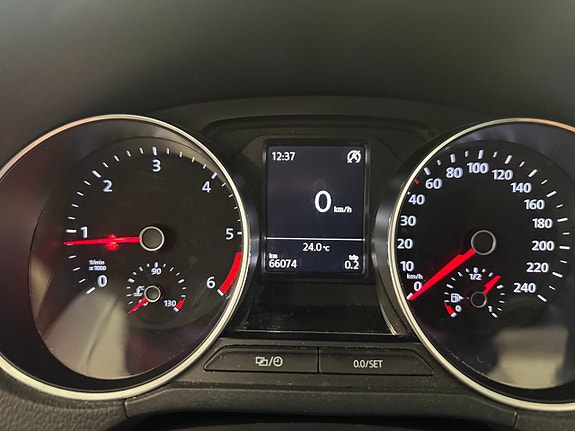Volkswagen Polo 21 of 25