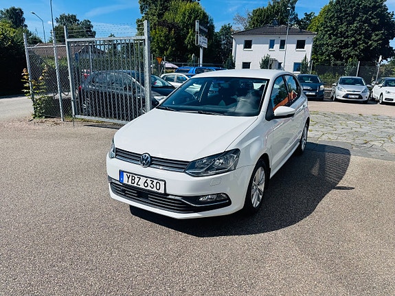 Volkswagen Polo 2 of 25