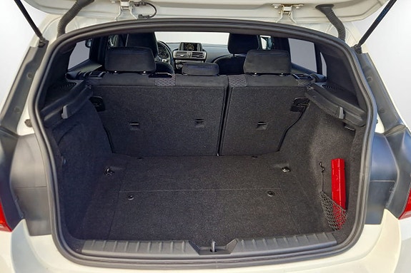 BMW 118i 7 of 14