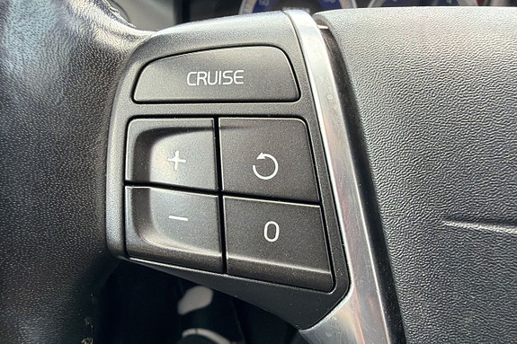 Volvo XC60 14 of 18