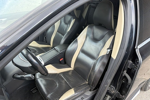 Volvo XC60 7 of 18