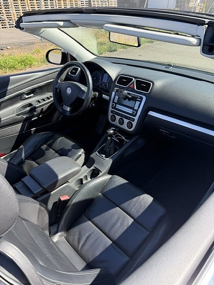Volkswagen Eos 5 of 6