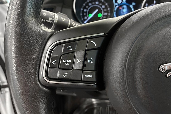 Jaguar E-PACE 21 of 26