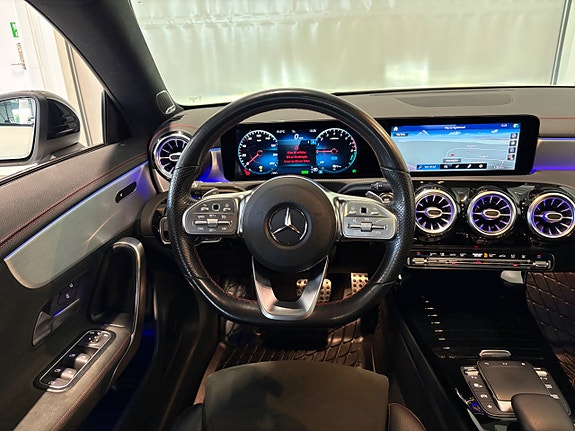 Mercedes-Benz CLA250 e 11 of 25