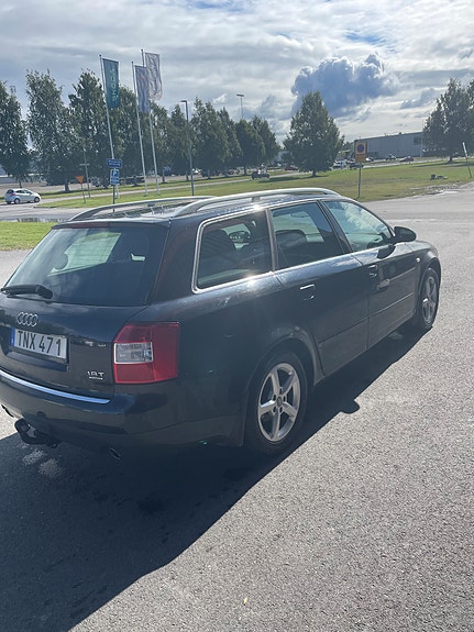 Audi A4 4 of 5