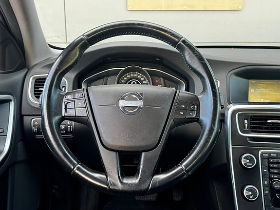 Volvo S60 14 of 18