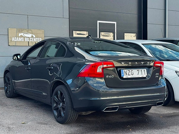 Volvo S60 7 of 18