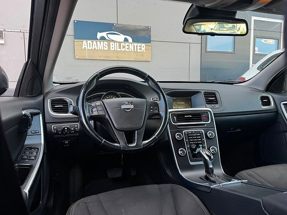 Volvo S60 8 of 18