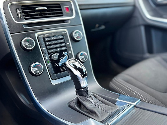 Volvo S60 9 of 18