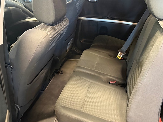 Toyota Corolla Verso 9 of 10