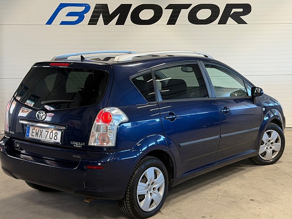 Toyota Corolla Verso 4 of 10