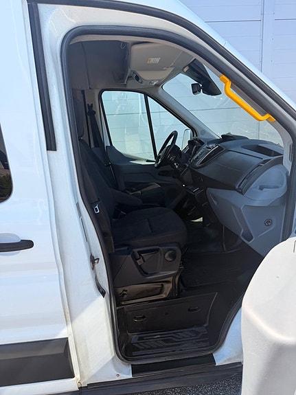 Ford Transit 20 of 28