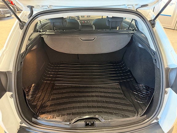 Renault Megane 9 of 10