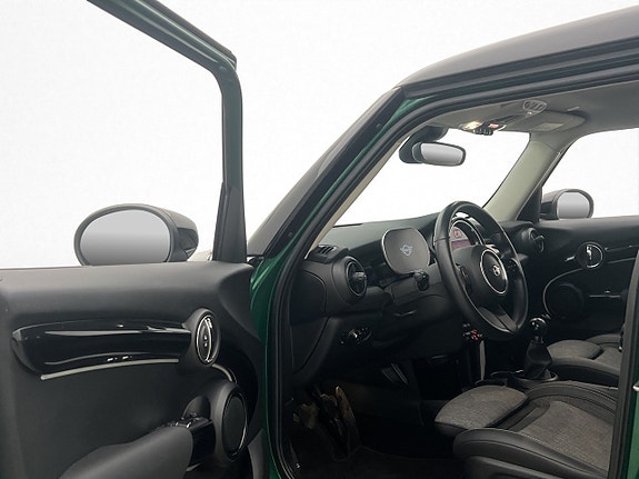 MINI Cooper 9 of 30