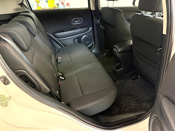 Honda HR-V 12 of 18