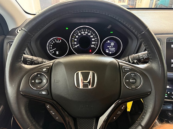 Honda HR-V 15 of 18