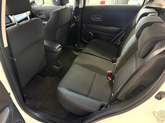 Honda HR-V 13 of 18