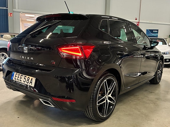 Seat Ibiza 3 of 24