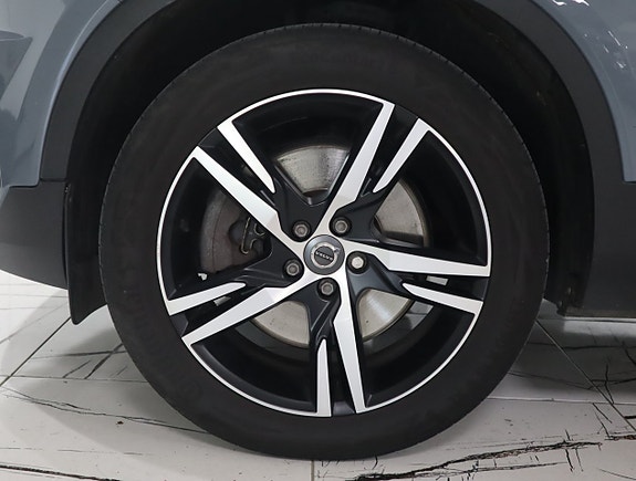 Volvo XC40 23 of 23