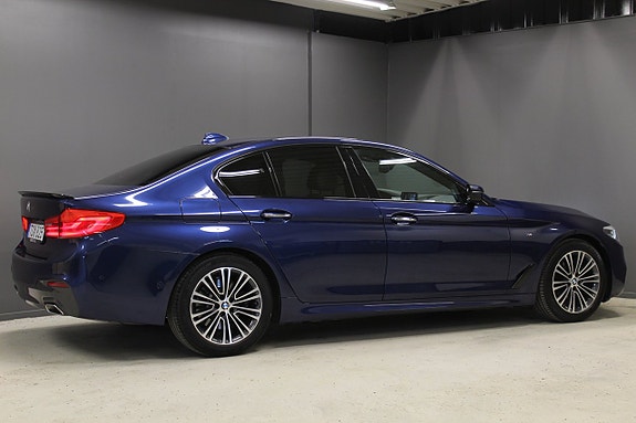 BMW 520d 4 of 14