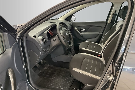 Dacia Sandero Stepway 10 of 16