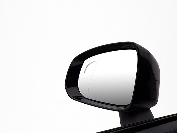 Volvo XC90 16 of 30