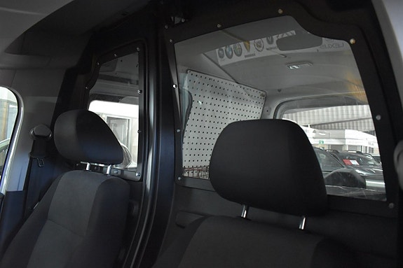 Volkswagen Caddy 12 of 14